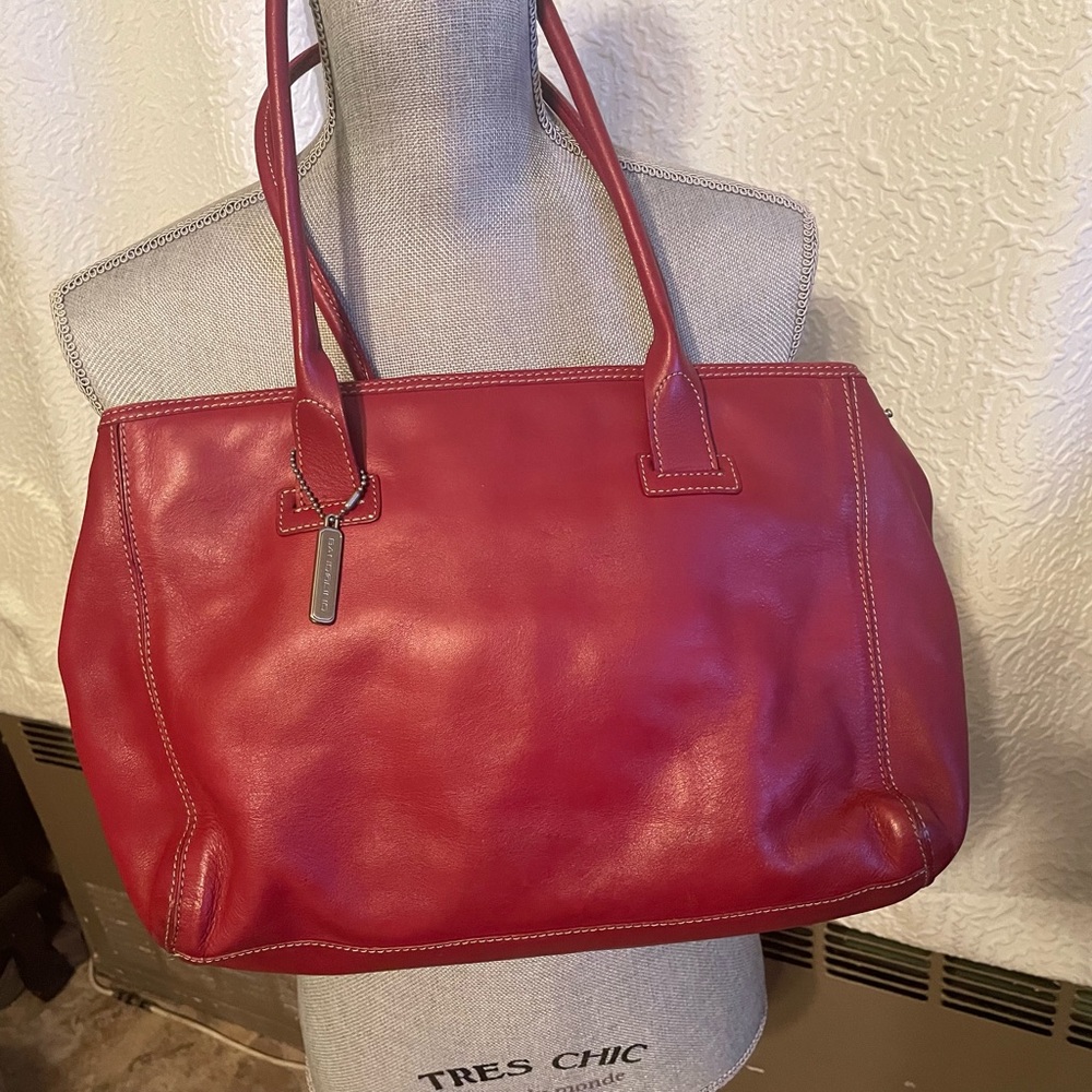 Red leather bag by Bandolino